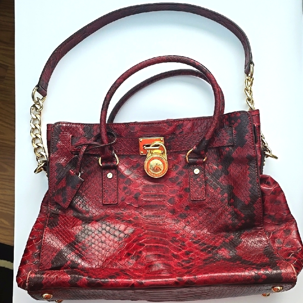 Michael KORS Elegant Red Snake Print Handbag
